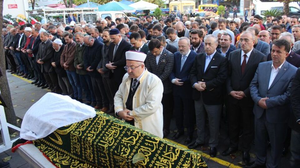 Günay'ın annesine son görev