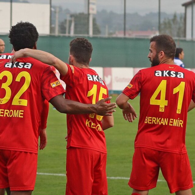 7 gollü maçta kazanan Göztepe