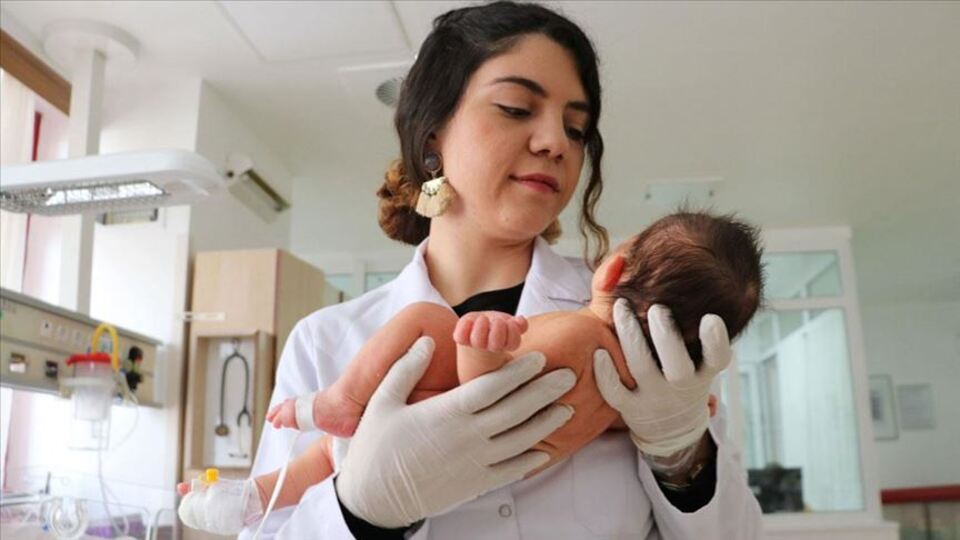 Kendisi gibi doğanları sağlığına kavuşturuyor