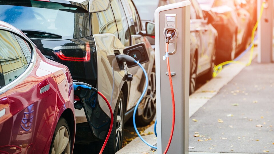Türklerin yüzde 60'ı 'elektrikli' istiyor!