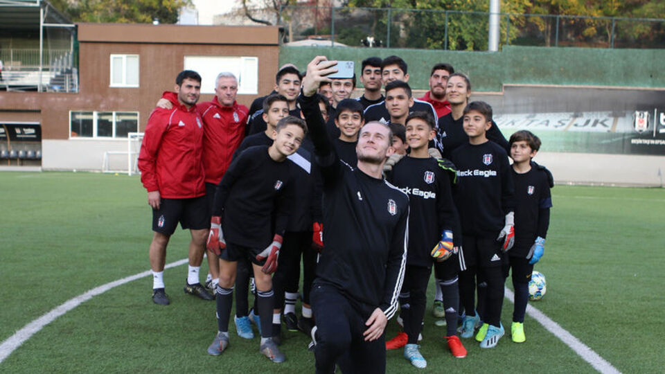 Karius'tan kadın takımı ve altyapıya ziyaret