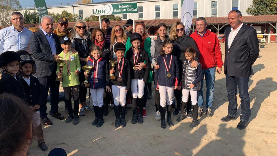 İstanbul Binicilik Kulübü'nde büyük heyecan yaşandı