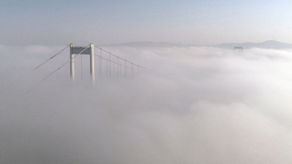 Göz gözü görmüyor! Her yer pus!