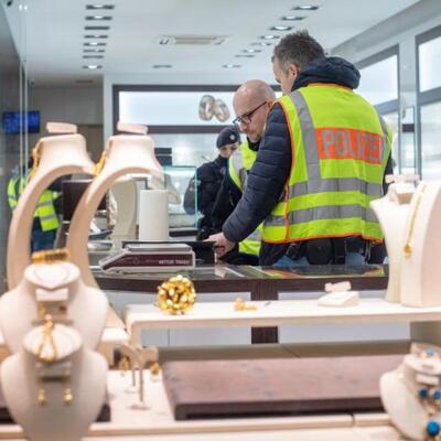 Almanya'da dev operasyon