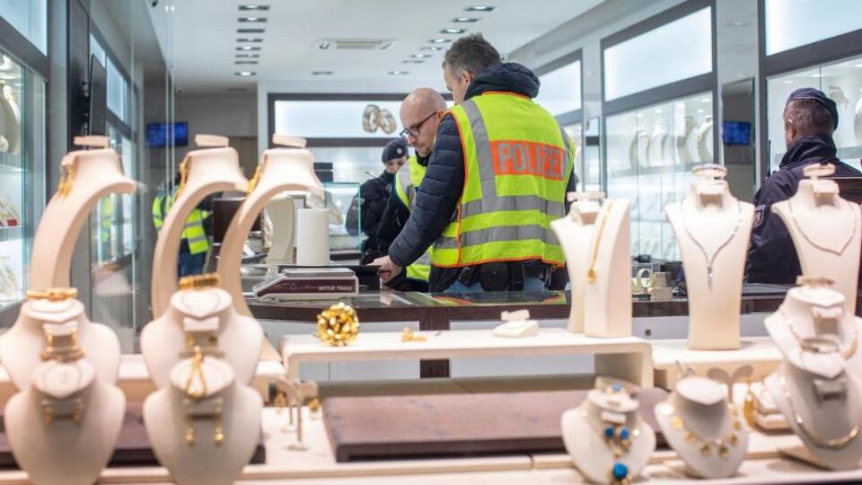 Almanya'da dev operasyon