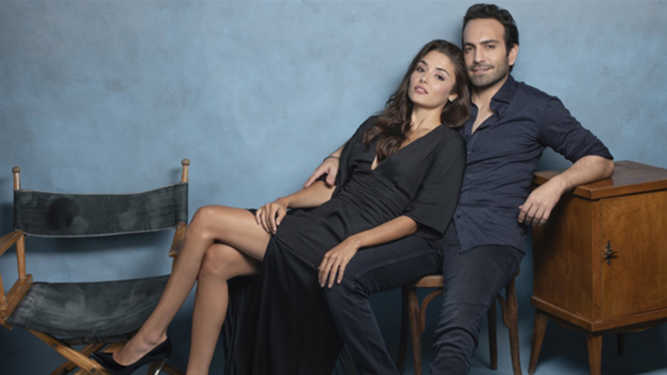 Azize oyuncuları kimler?