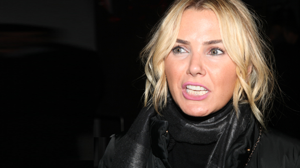 Ece Erken'in hesabı hacklendi! Videoları...