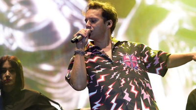 Eski resimlerini sildi