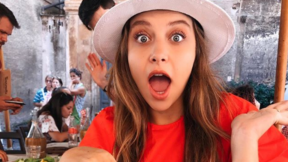 "Annelik o kadar çok yakışmış ki"