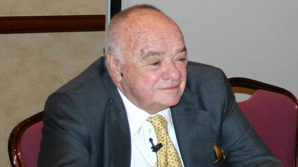 Şarık Tara'nın hayatı