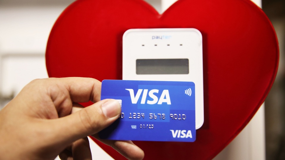 Bağış için kiosk kurdu