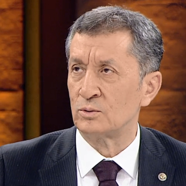 Bakan Selçuk Habertürk'te soruları yanıtladı