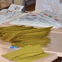 Siyasette erken seçim tartışması