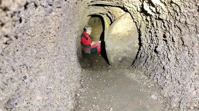 "26 farklı kapıdan birbirine geçişi var"