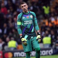 Aslan'da Muslera şoku!