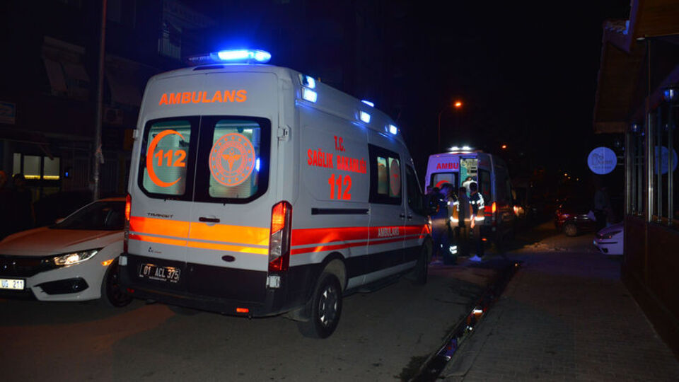 Adana'da iki grup arasında bıçaklı kavga!