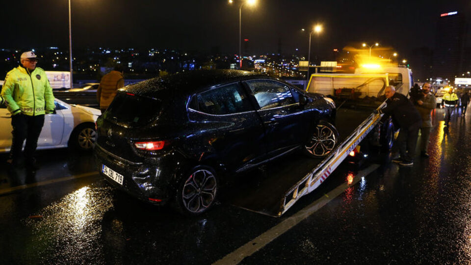 İstanbul'da zincirleme trafik kazası!