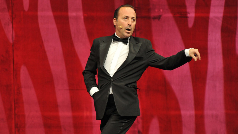 Seyirciyi kovduğunu itiraf etti