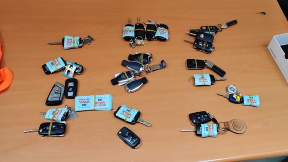 Beyoğlu'nda değnekçilere suçüstü