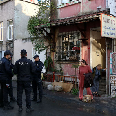 Kızı uyuyordu! Baba dehşeti!