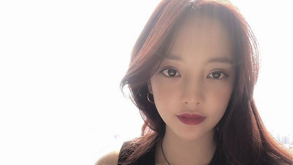 Ünlü şarkıcı hayatını kaybetti