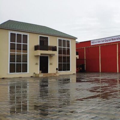 Ekmeğini kardeşi ile bölüştü