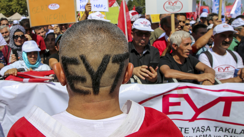 EYT'linin derdi! İşveren için yaşlı, devlet için genç