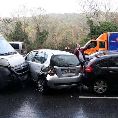 Faciadan dönüldü! Tam 8 araç