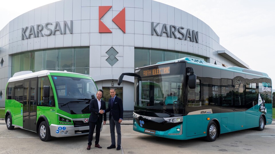 Almanya'da işbirliğine gitti