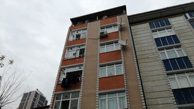 5'inci kattan atladılar