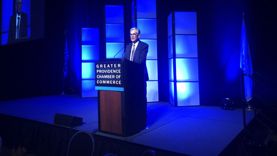 Fed Başkanı Powell: Bardağın yarısı dolu