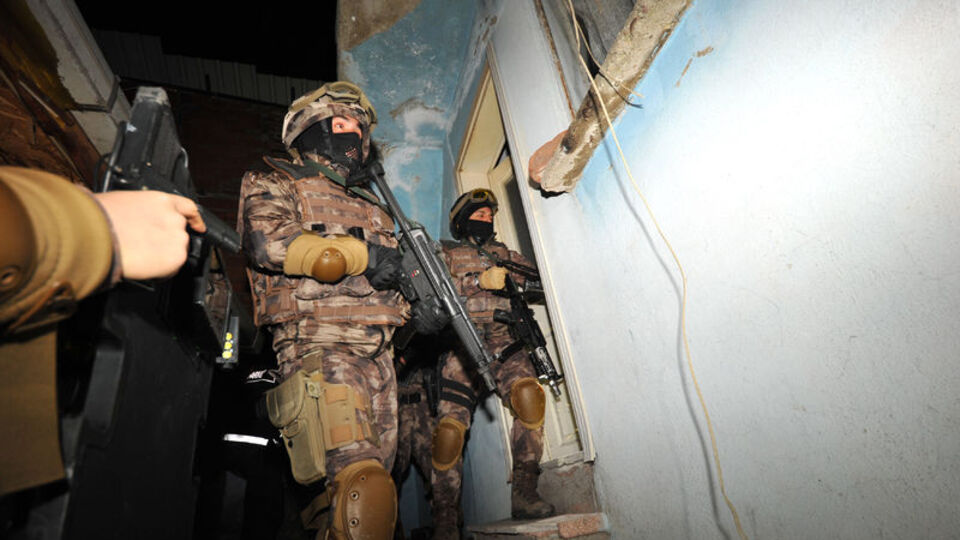 FETÖ operasyonları arka arkaya! 189 gözaltı kararı