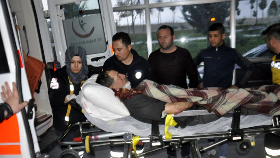 Tartıştığı baldızı boynundan bıçakladı