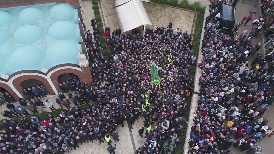 'Sahte peygamber'in cenazesi