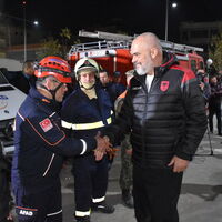 Arnavutluk Başbakanı'ndan Türkiye'ye teşekkür