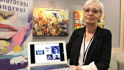 Dudak yarığı hastasıymış...