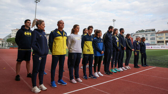 Kadına şiddete karşı koşu düzenlendi