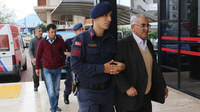 Zeytin toplayan kadını kaçırdılar!