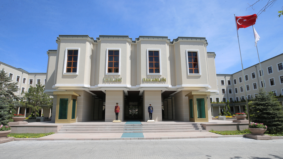 "2 yabancı terörist sınır dışı edildi"