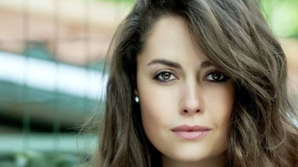 Toprak Sağlam kimdir?