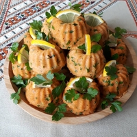 Sunumu farklı mercimek köftesi