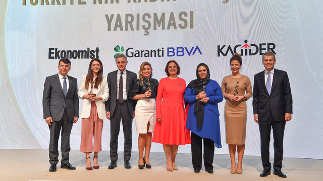 Kadın girişimciler ödüllerini aldı