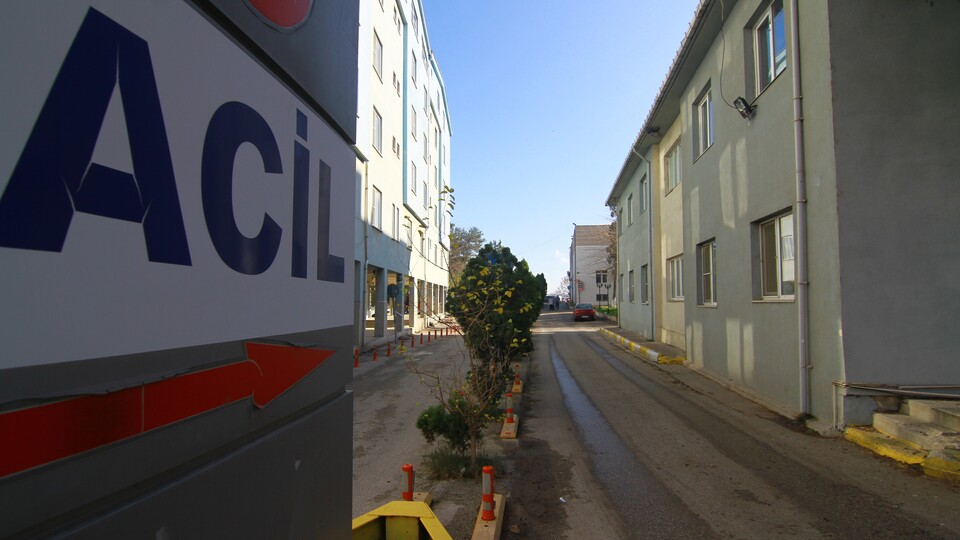 Özel harekat polisleri kaza yaptı