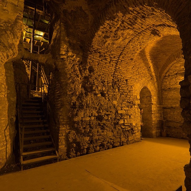 İstanbul'da yeraltından notlar
