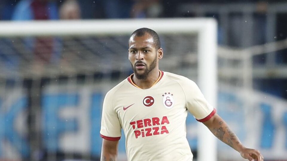 "Golden önce faul vardı!"