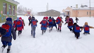 O ilçede eğitime kar engeli!