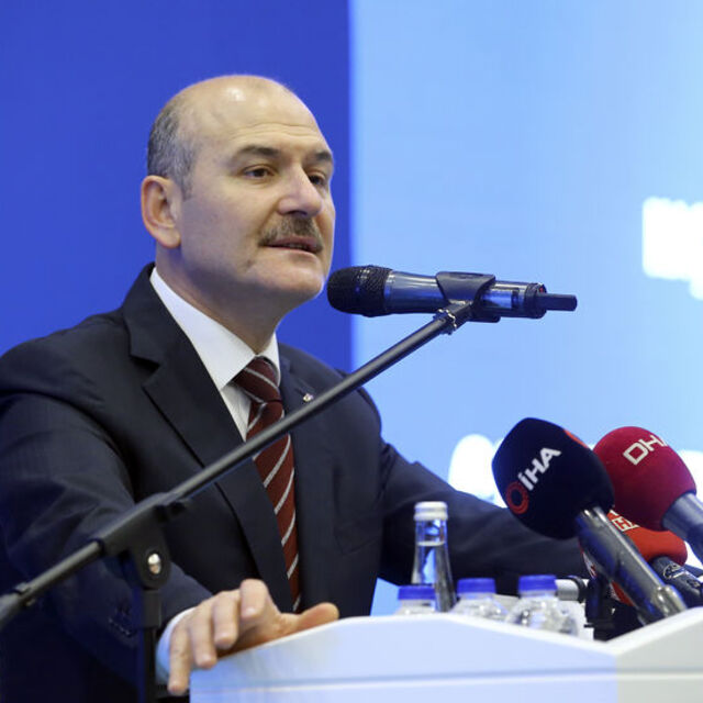 49 milyon kişiye yeni kimlik