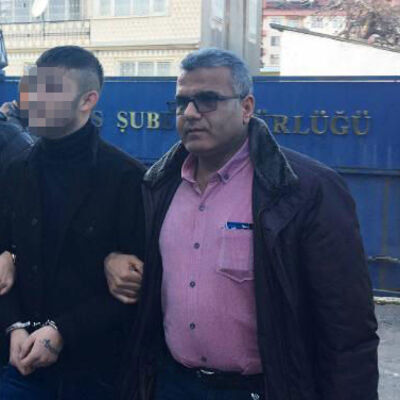 'Kadın garson' kavgası bıçakla bitti!