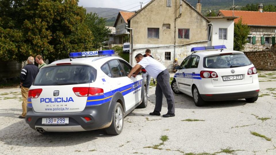 FETÖ iltisaklı okul müdürüne gözaltı