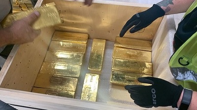 100 ton altın gizlice nakledildi